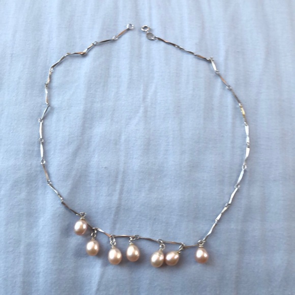 Pearl drop necklace. - Picture 2 of 4